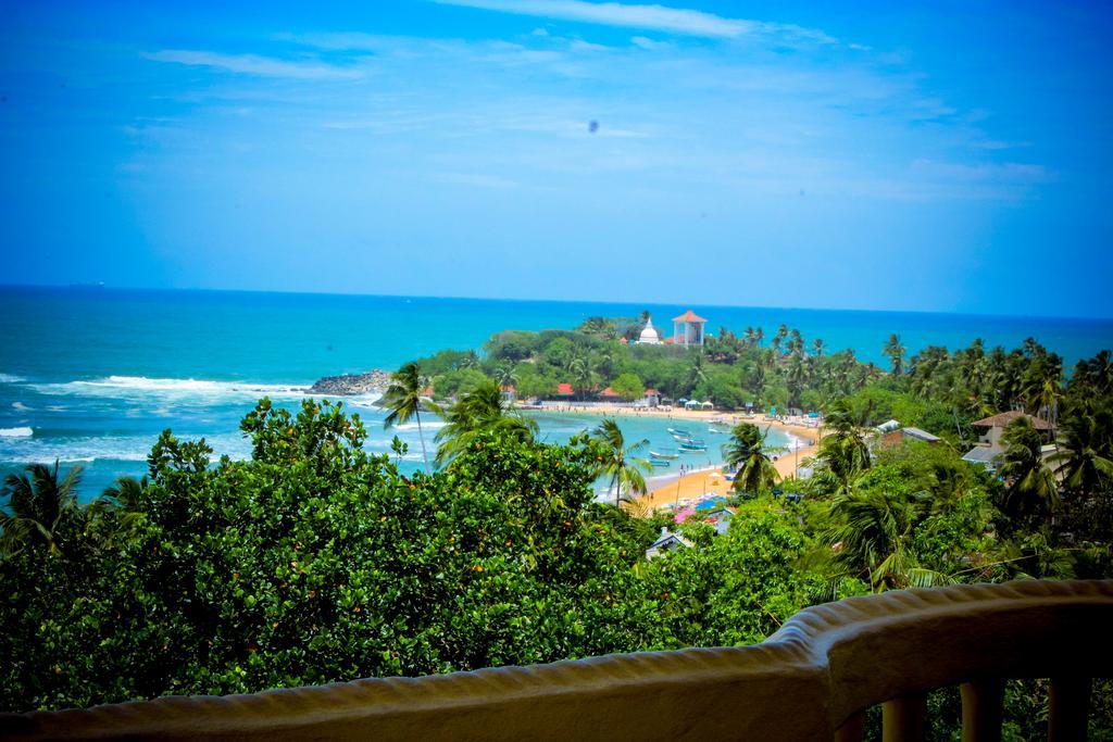 Hôtel Penthouse On The Rocks à Unawatuna Extérieur photo